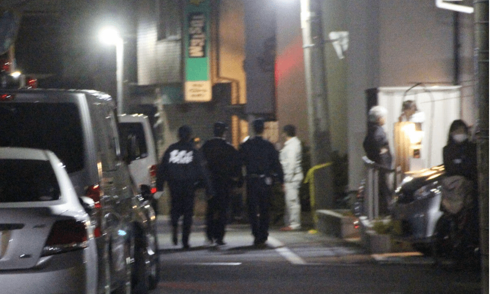 Người phụ nữ Nhật Bản đâm chết người tình rồi phi tang trong tủ quần áo, về nhà tiếp tục sát hại 3 con trai 