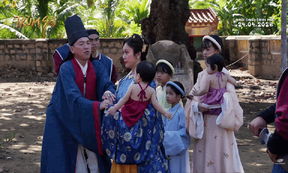 Phim Việt đáng thương nhất lễ 30/4: Chỉ có 1 suất chiếu mỗi rạp, vợ đạo diễn phải đi mời từng người vào xem