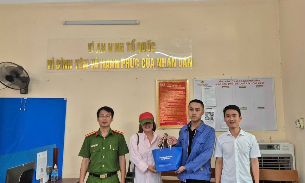Chuyển khoản thành công 425.600.000 đồng, người phụ nữ lo lắng đi trình báo công an: Nam thanh niên SN 2002 được mời lên làm việc