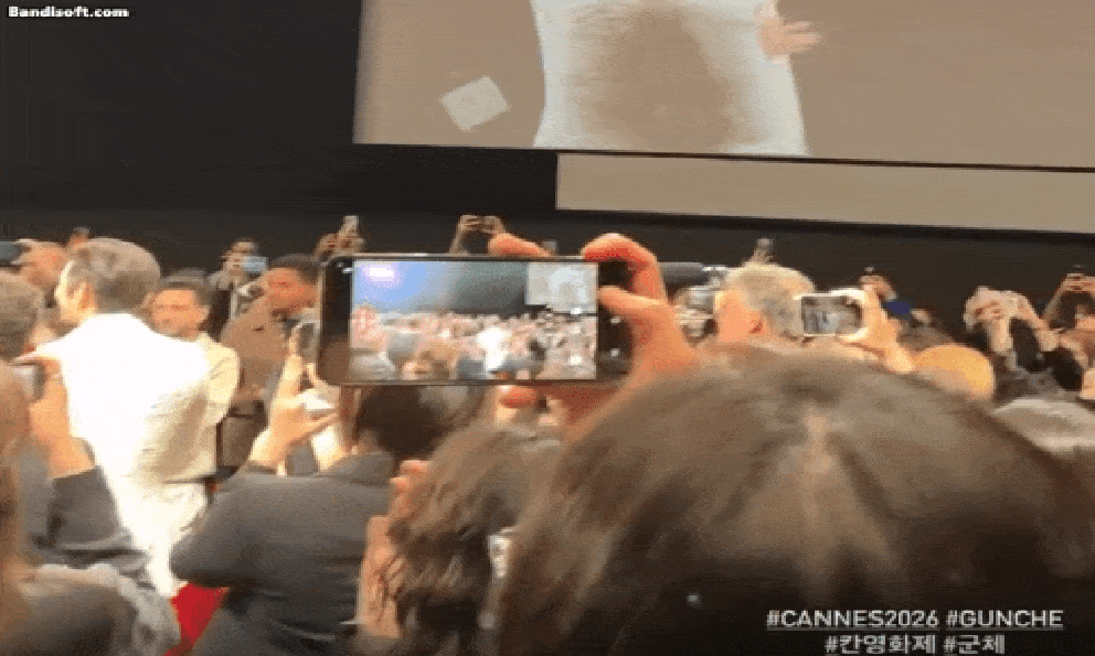 Chiếu nửa đêm mà phim Hàn này vẫn làm Cannes dậy sóng: Hay cỡ nào mà vỗ tay 7 phút, nữ chính sang quá trời
