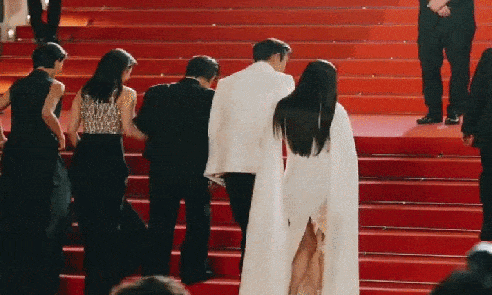 Cặp đôi đẹp nhất Cannes 2026 đây rồi: Nhà gái là nữ thần chảnh nhất showbiz, nhà trai visual đỉnh dã man