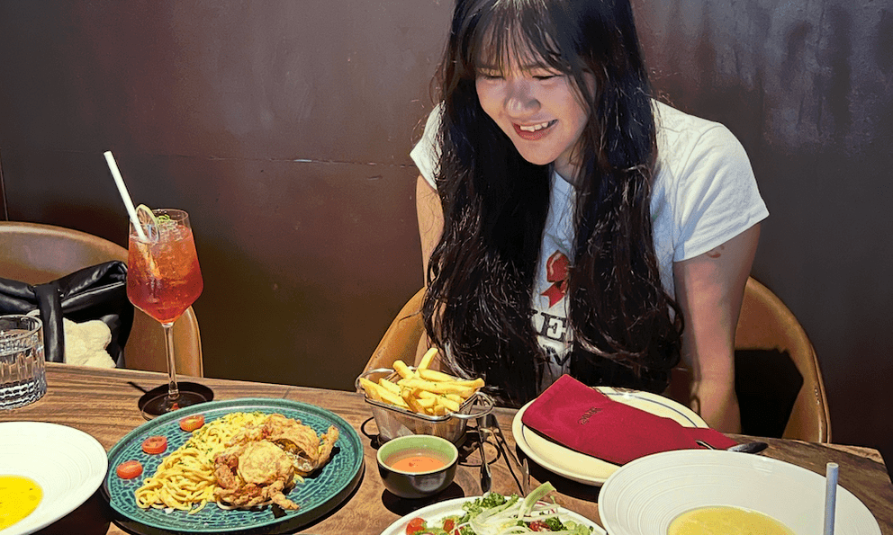 Lời khuyên cho người hay đi ăn một mình