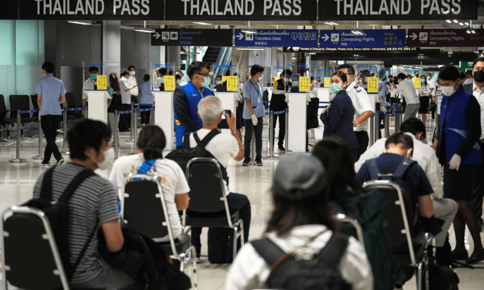 Dịch Ebola bùng phát, Thái Lan siết chặt kiểm soát toàn bộ hệ thống hàng không dân dụng