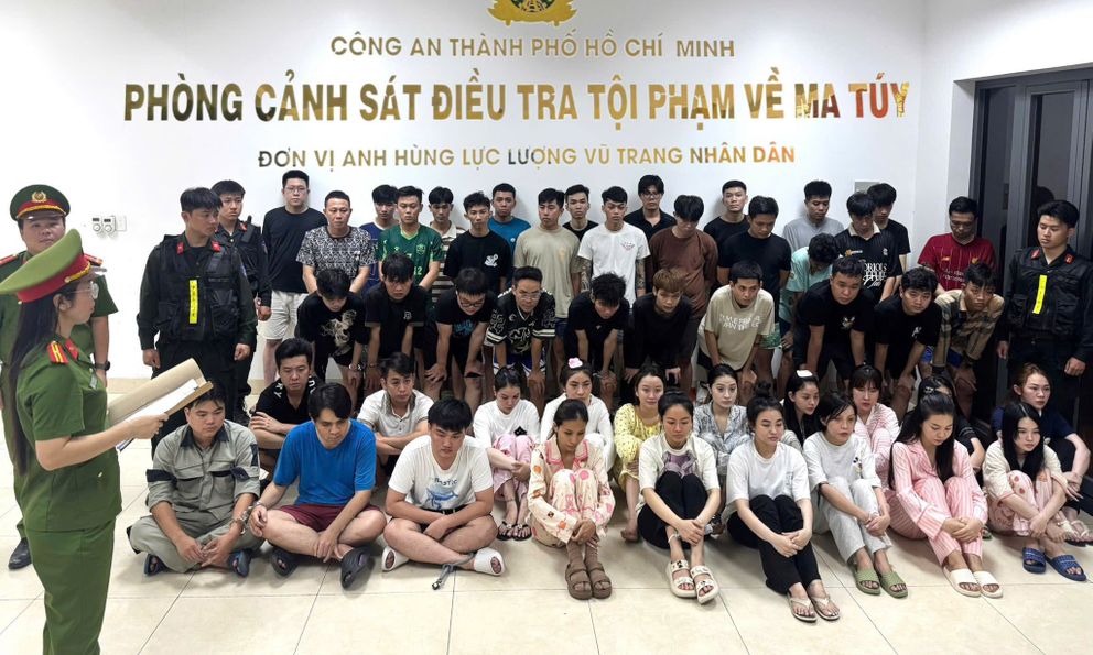 Đột kích bar Revo ở TP.HCM, 
