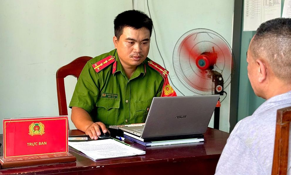 Chuyển khoản thành công 415 triệu đồng, người đàn ông SN 1972 phải trình báo công an