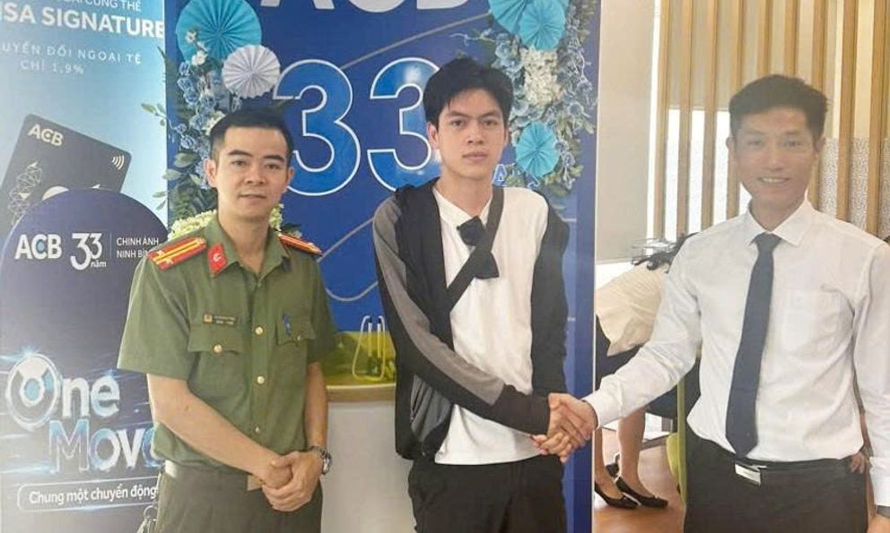 Chuyển khoản thành công 500 triệu đồng cho nam thanh niên, người phụ nữ SN 1963 nhận tin bất ngờ khi trình báo công an