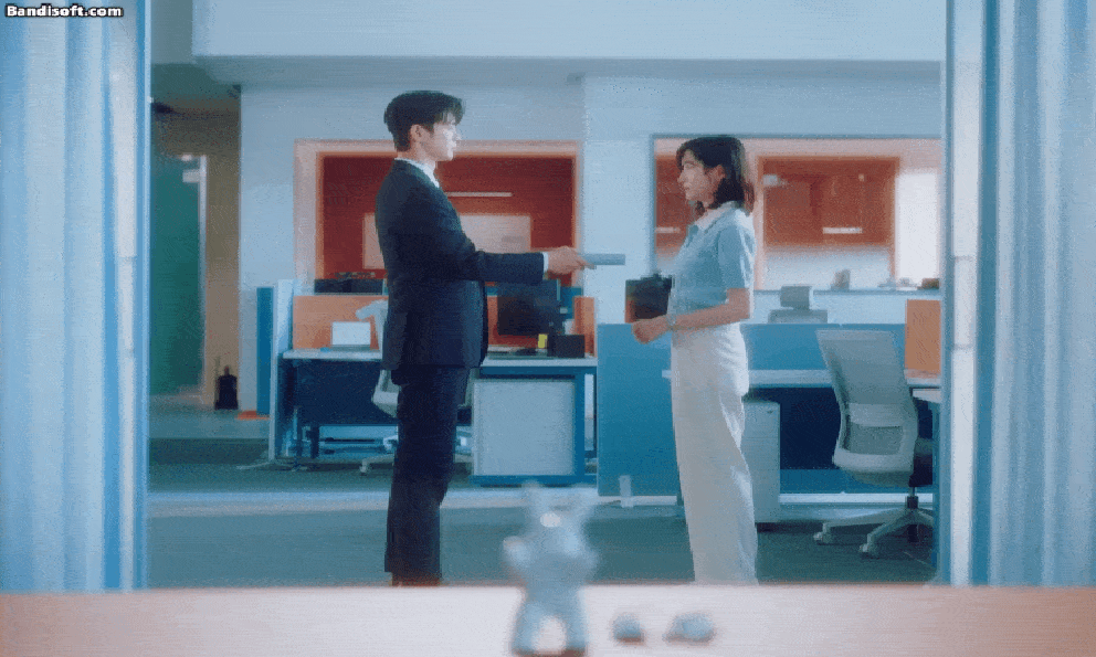 Mê ngôn tình công sở thì ngàn lần đừng bỏ lỡ phim Hàn này: Ngất lịm vì visual nữ chính, nam chính không ai chê nổi