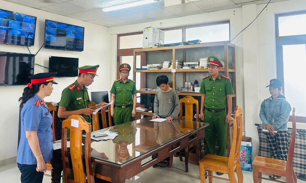 Bắt tạm giam nam thanh niên SN 2006 28 lần giao cấu với bé gái dưới 16 tuổi