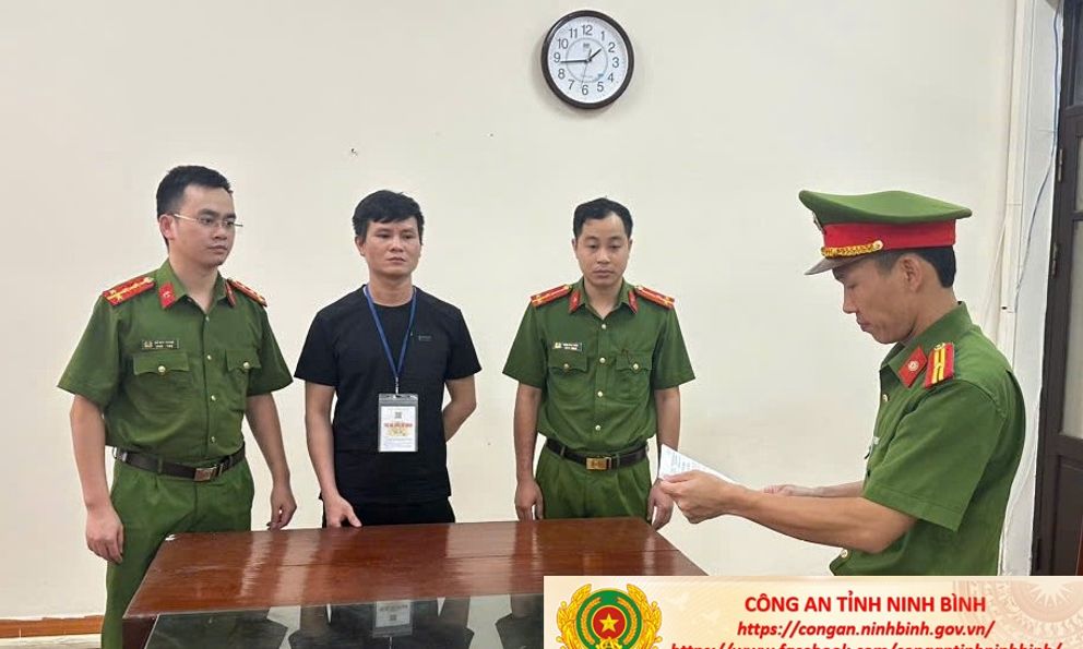 Bắt tạm giam thợ hàn Vũ Ngọc Ánh SN 1991