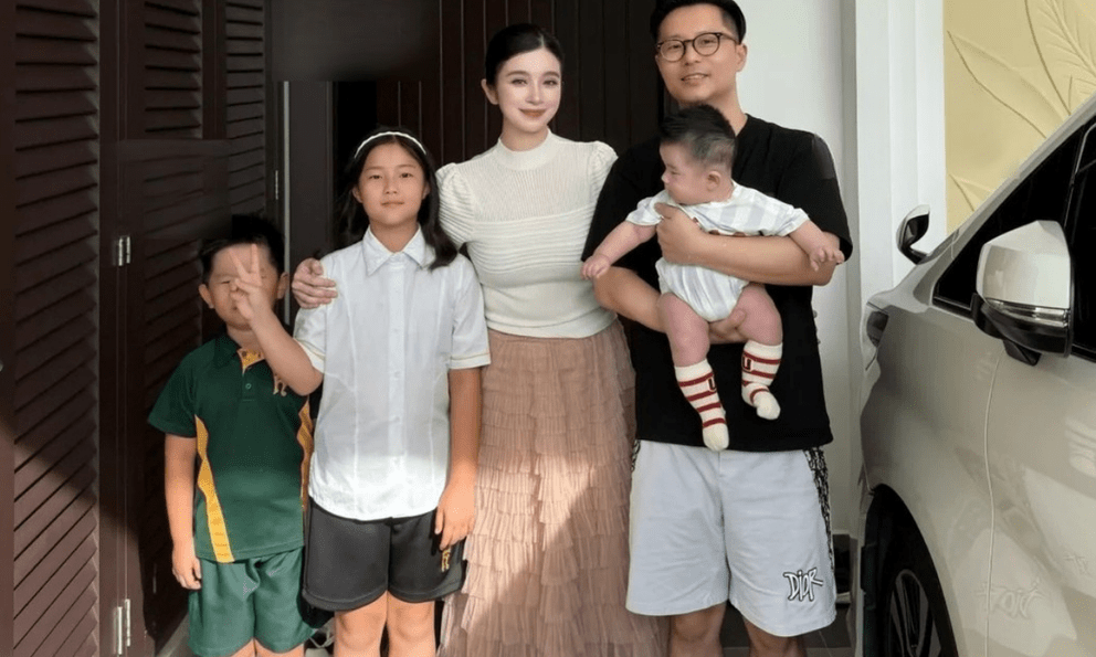 Chủ tiệm bánh có thu nhập 3,8 tỷ/năm: Lấy chồng hơn 16 tuổi có con riêng, tuyên bố không hối hận