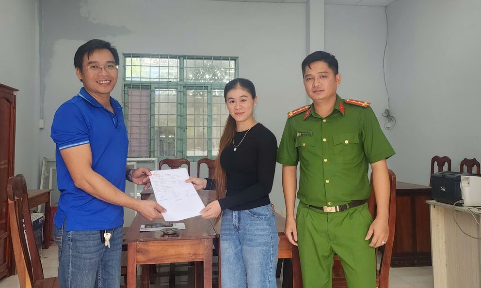 Phát hiện giao dịch chuyển khoản 100 triệu đồng đến tài khoản của Trần Thị Thanh Tuyền SN 1993, công an lập tức vào cuộc điều tra