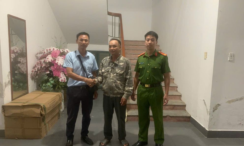 Tài khoản MB Bank phát sinh giao dịch 205,6 triệu đồng, Phạm Văn Hoài SN 1997 phải nhờ bố trình báo công an