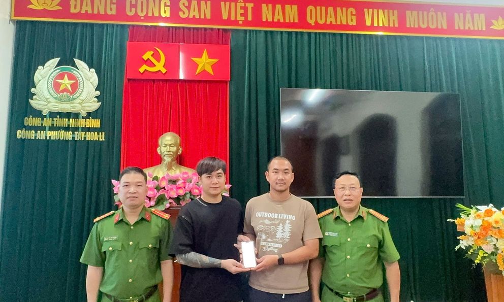 Công an xác minh giao dịch 700.000.000 đồng vào tài khoản VIB của thanh niên SN 2002: Anh Nguyễn Bá Mạnh được mời lên làm việc