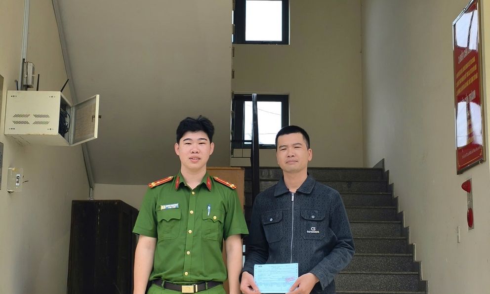 Tài khoản ngân hàng ACB phát sinh giao dịch 1.000.000.000 đồng, chủ hộ kinh doanh Trần Văn Tưởng phải trình báo công an