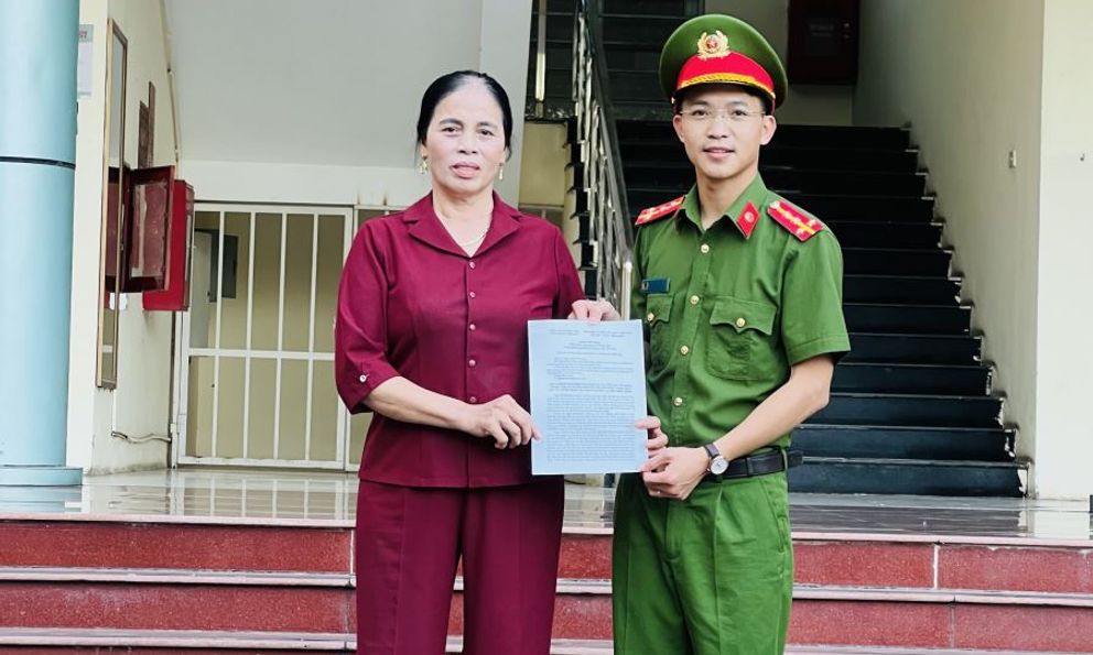 Ông Phan Quốc Đình SN 1978 chuyển khoản 400 triệu đồng vào tài khoản của chị Nguyễn Thị Khanh ở Phú Thọ: Công an rà soát giao dịch