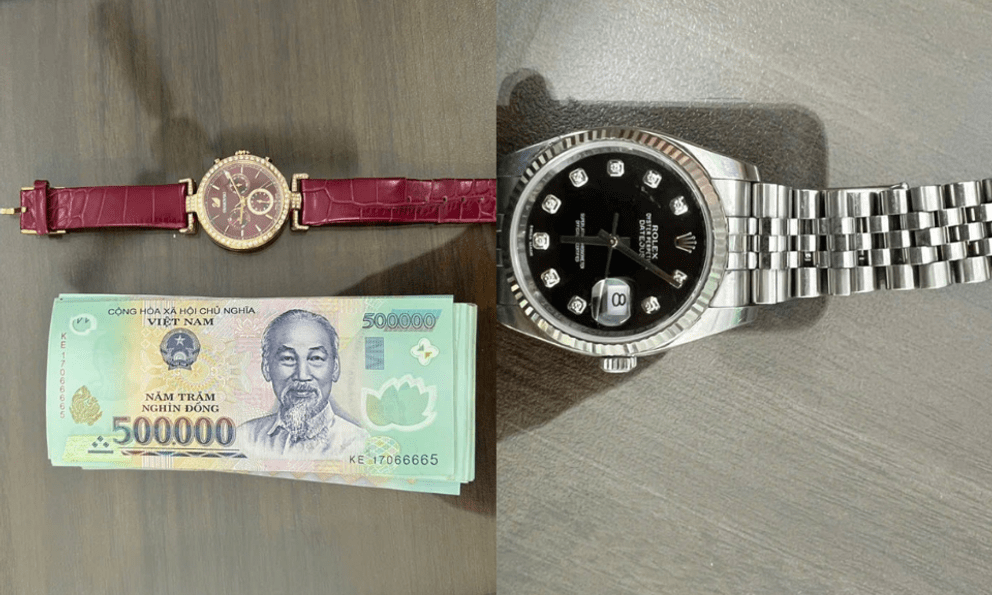 Ai là chủ nhân của 2 chiếc đồng hồ hàng hiệu Rolex, Swarovski cùng tập tiền 500.000 đồng liên hệ ngay số điện thoại 0986.616.161