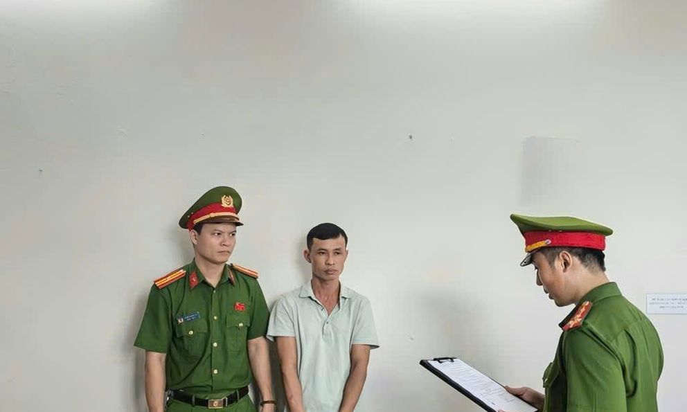 Báo tin mắc ung thư vòm họng, 