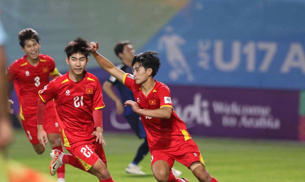 Ngôi sao nhà bầu Đức lập công, tuyển Việt Nam tạo 