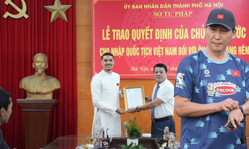 Chính thức nhập tịch Việt Nam, Đỗ Hoàng Hên gửi thẳng thông điệp tới HLV Kim Sang-sik