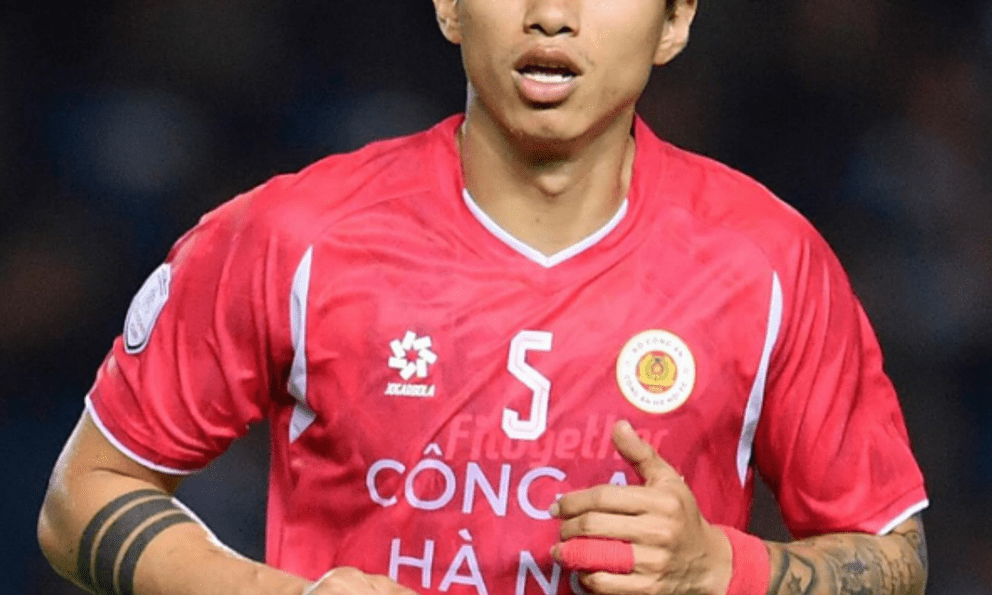 Đoàn Văn Hậu tái xuất đầy ấn tượng, chờ cơ hội cùng HLV Kim Sang-sik đấu Malaysia