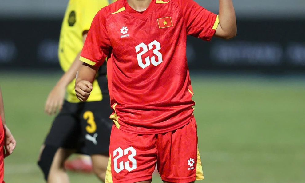 Tuyển Việt Nam đại thắng Malaysia 7-0, dẫn đầu bảng SEA Games trước 2 trận then chốt