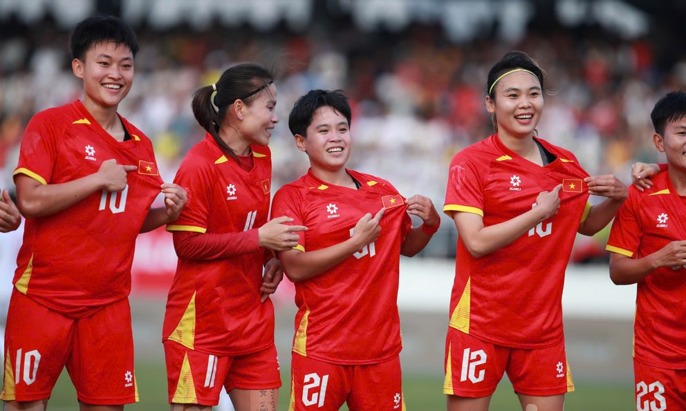 Tuyển Việt Nam thăng hoa, đá văng cường địch khỏi SEA Games, lên đầu bảng chờ đấu Indonesia