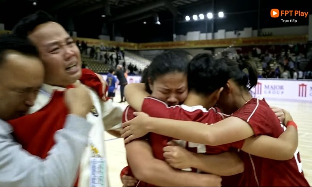 Hạ gục Thái Lan trong nước mắt sau loạt luân lưu, Indonesia gặp tuyển Việt Nam ở chung kết