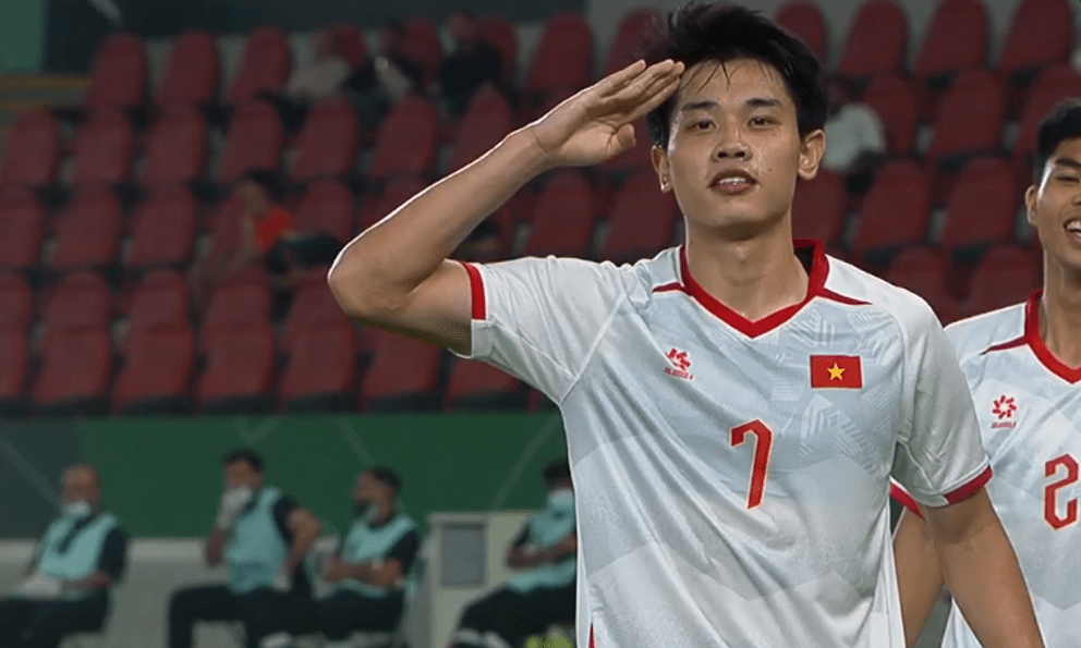 Đình Bắc lập siêu phẩm, U23 Việt Nam thắng vang dội Ả Rập Xê Út, vào tứ kết với ngôi đầu bảng