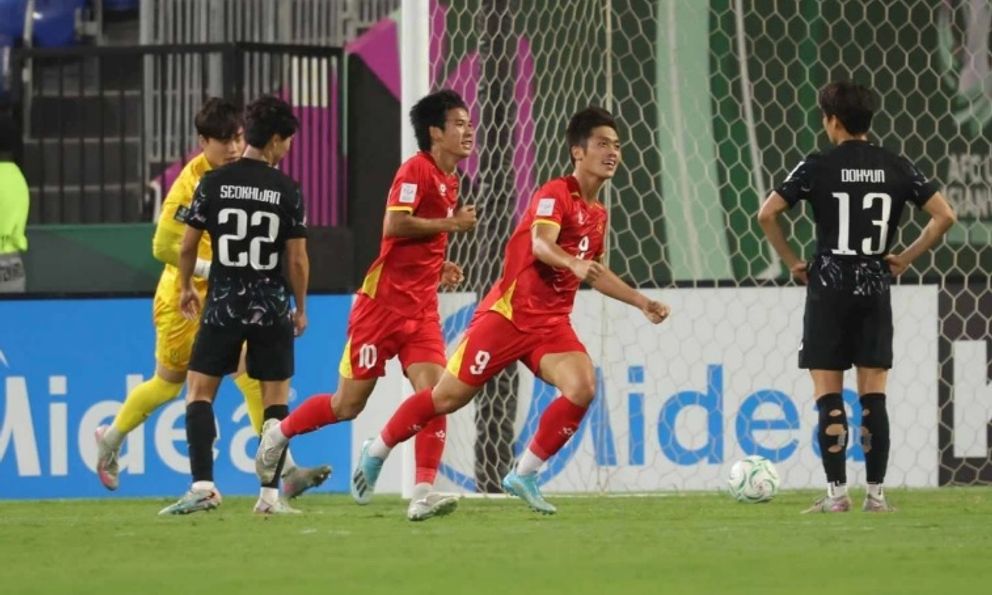 Đình Bắc dính thẻ đỏ, U23 Việt Nam vẫn thắng nghẹt thở Hàn Quốc sau loạt luân lưu