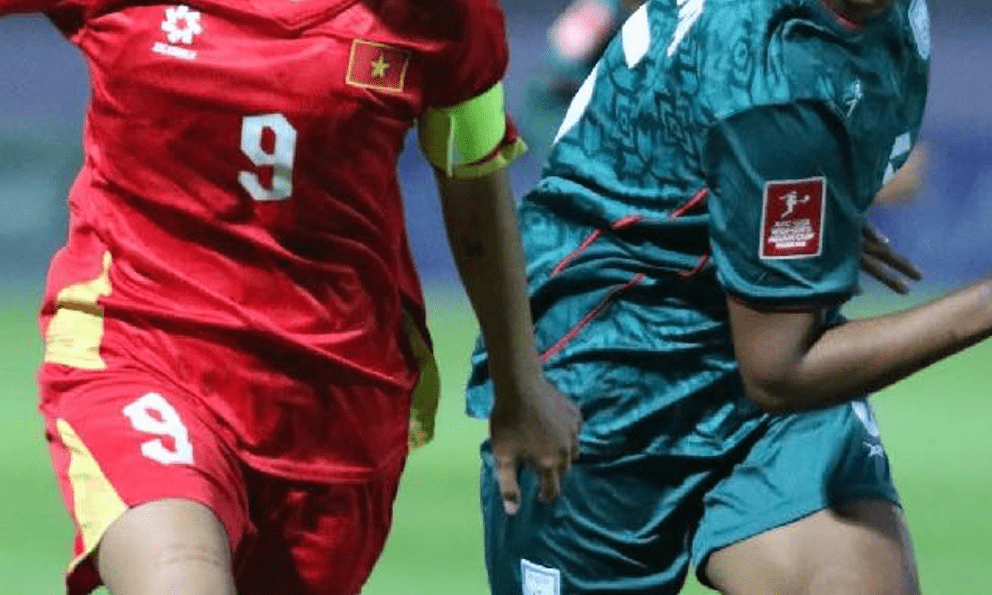 Tuyển Việt Nam thắng nhọc đội Nam Á nhờ “món quà quý”, hồi hộp chờ vé vào tứ kết giải châu lục