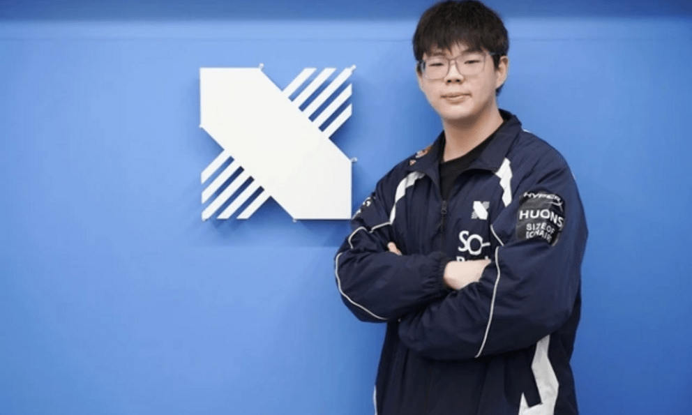 Sao trẻ LazyFeel lập kỷ lục 