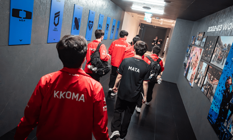 T1 tiếp tục màn 