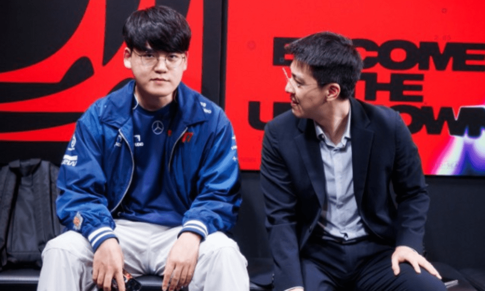 HLV KkOma chính thức khép lại drama T1 nhưng Gumayusi - Smash vẫn 