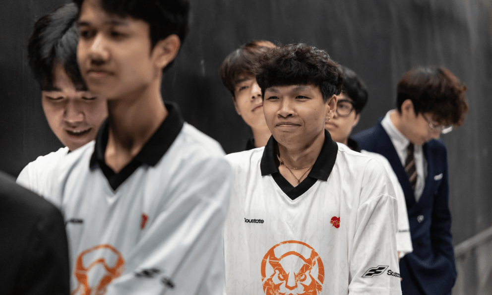 Sao MVKE thừa nhận một lỗi chí mạng sau trận thua thảm TSW trong 