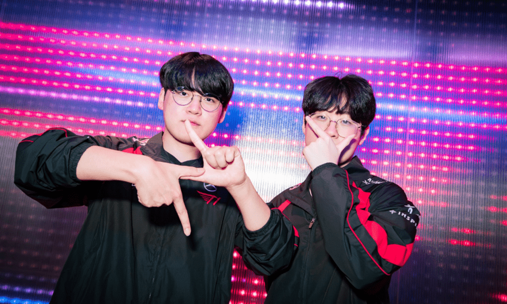 T1 chính thức phát biểu về vụ Zeus và Gumayusi nhưng làm bùng lên những sự bức xúc khác