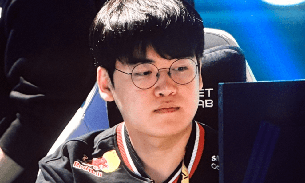 T1 tiến vào Bán kết EWC 2025 nhưng tâm điểm lại là 