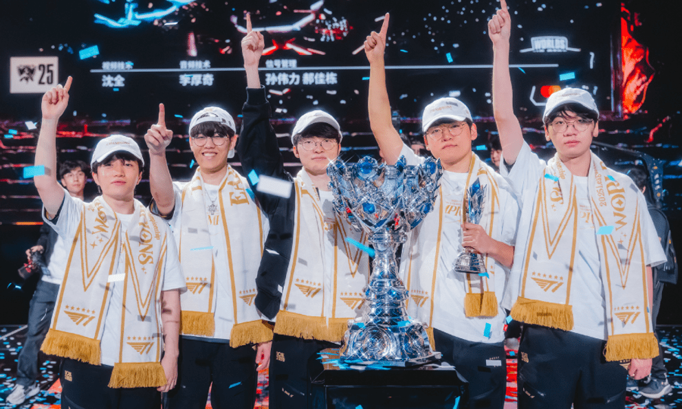 Cặp siêu sao T1 để ngỏ tương lai sau chức vô địch lịch sử tại CKTG 2025