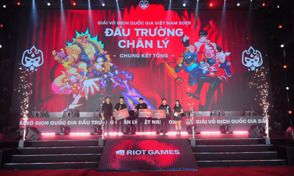 VĐV Bùi Tuấn Kiên vô địch mùa đầu tiên của giải Vô địch Quốc gia ĐTCL Việt Nam