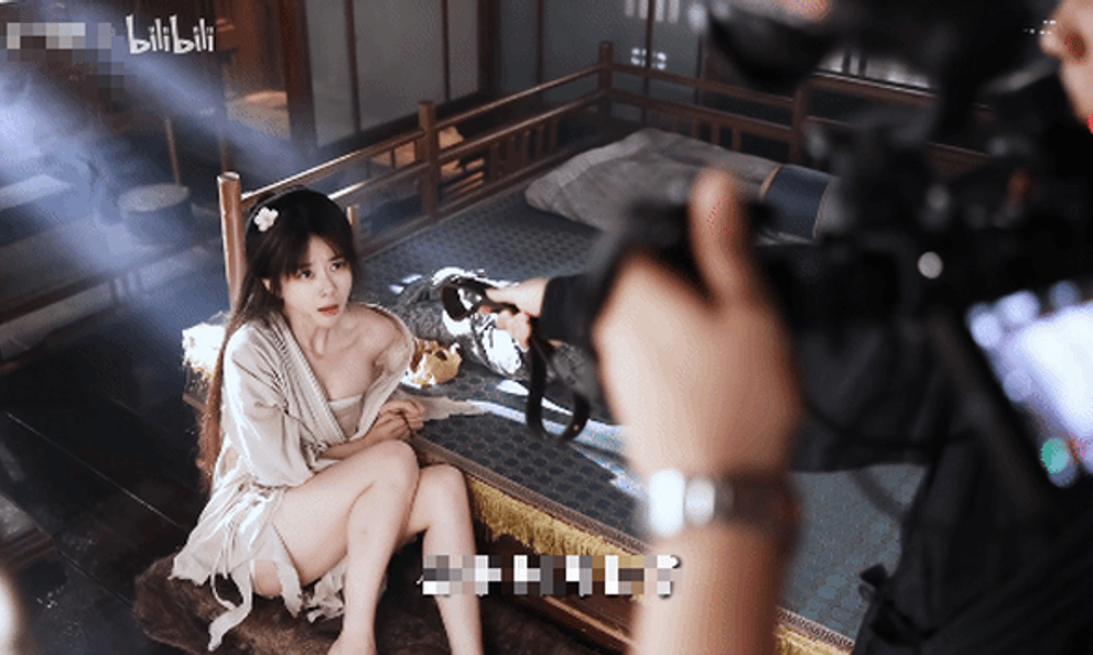 Một tựa game tương tác người thật mới vừa hé lộ hậu trường quay, đã khiến người chơi phát sốt