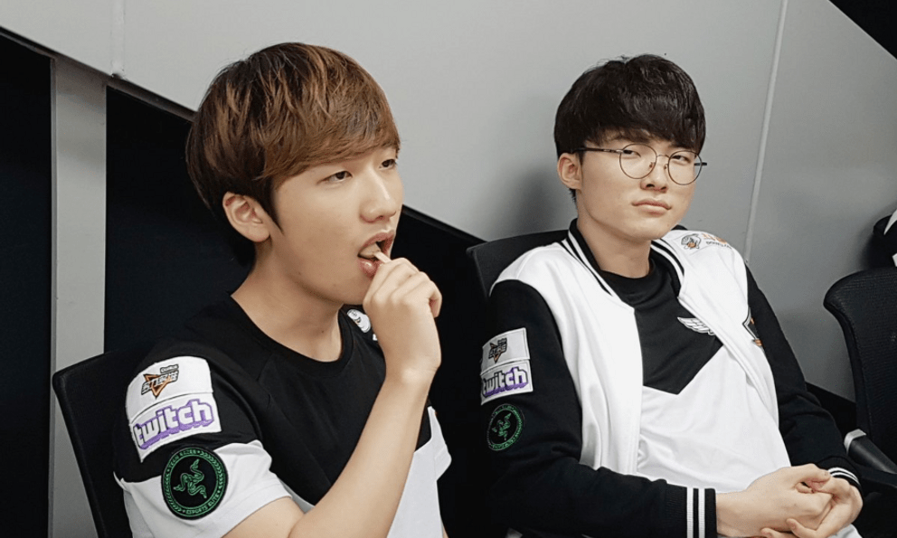 Peanut bất ngờ dành lời khen ngợi cho Faker