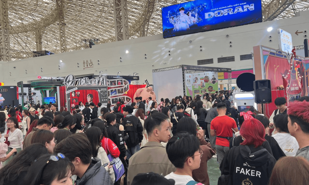Loạt ảnh tại Main Event sự kiện fanmeeting T1