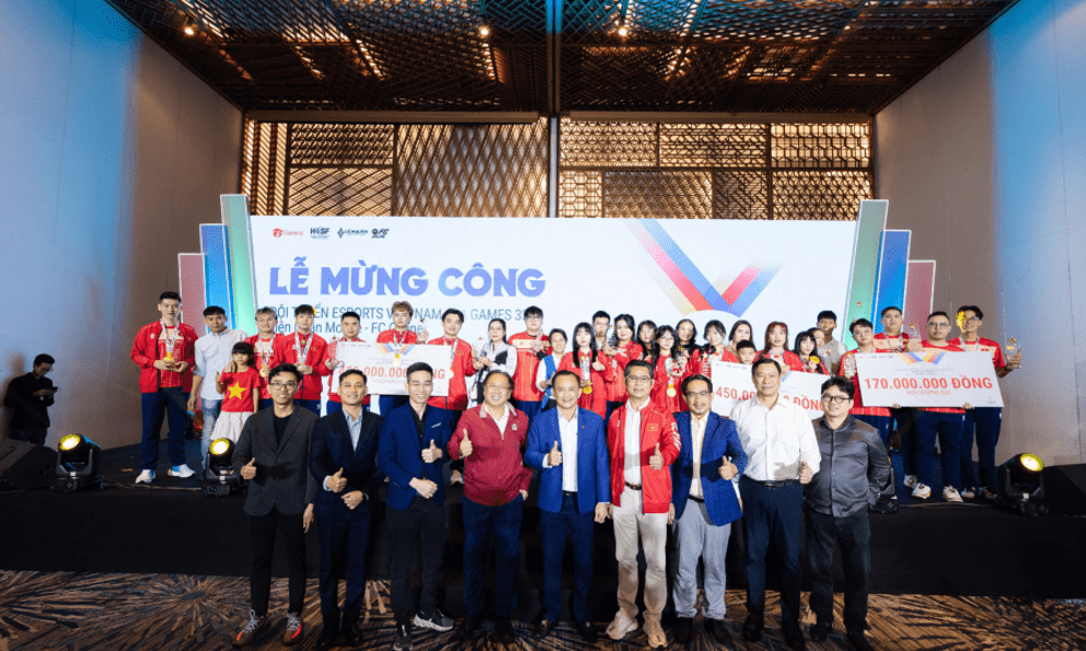 Garena Việt Nam tổ chức lễ mừng công SEA Games 33 nội dung Liên Quân Mobile và FC Online