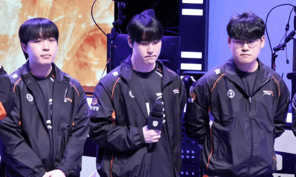 HLV HLE thừa nhận một sự thật cay đắng về 