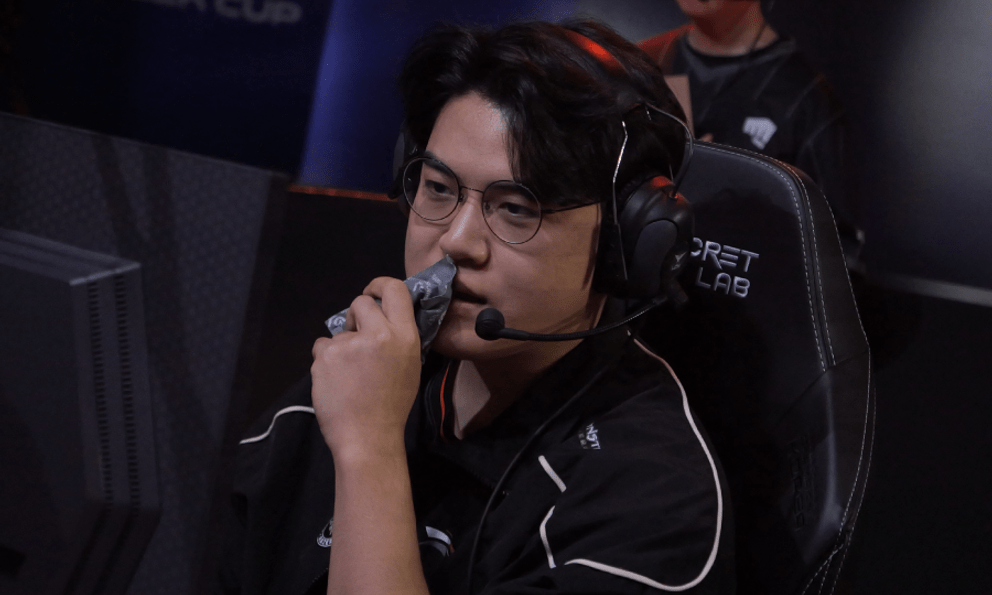 Mùa giải mới vừa bắt đầu đã khiến một vị tướng LMHT 