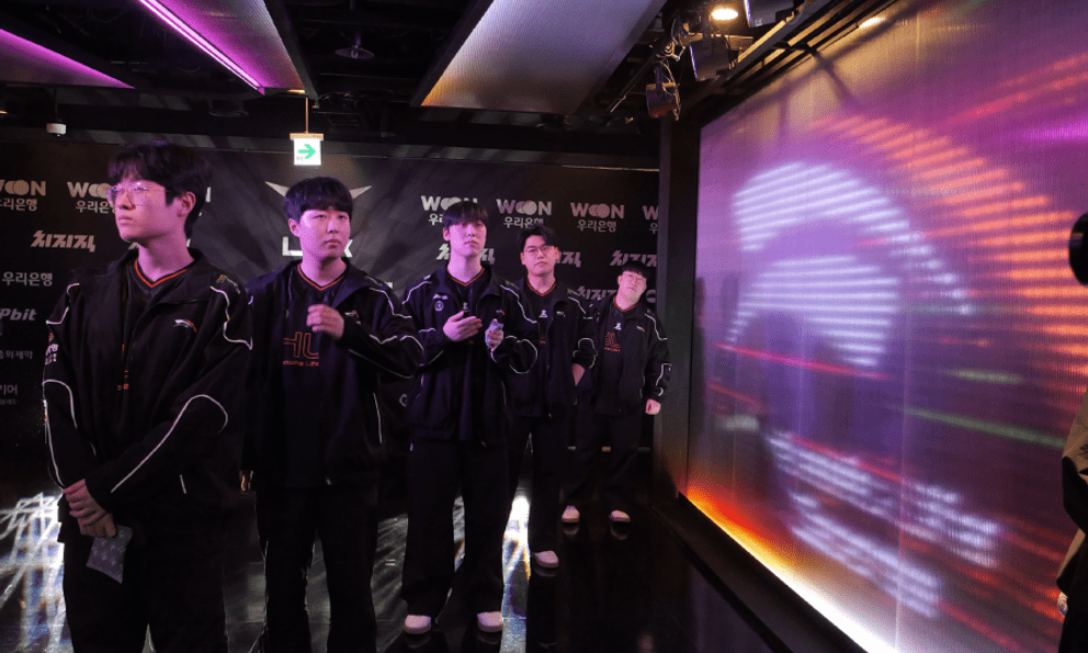 Gumayusi đồng thời nhắc về cả T1 lẫn HLE sau chiến thắng trước BRO