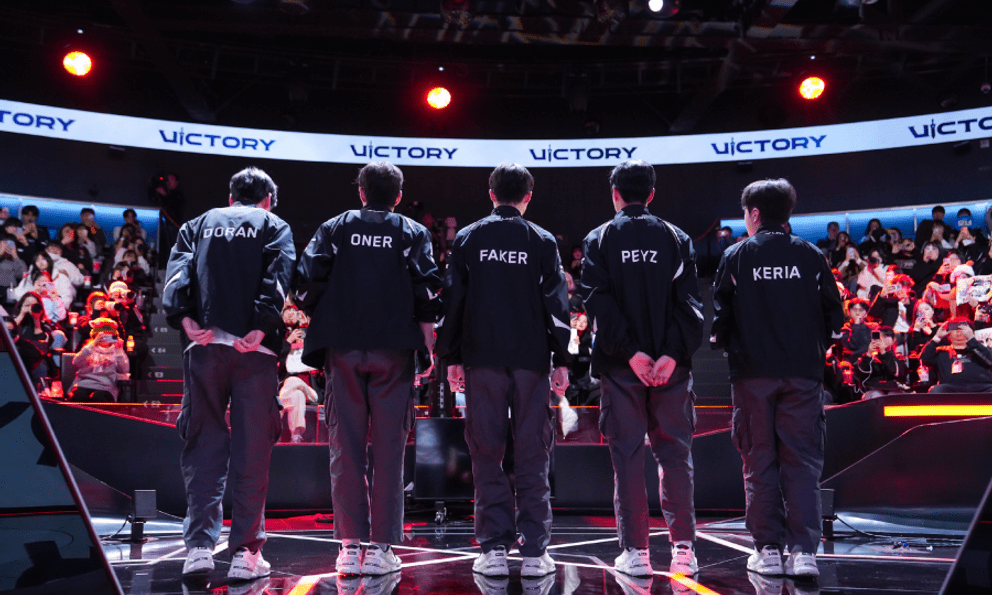 Faker khiến cả huyền thoại Đi Rừng như Peanut cũng ngỡ ngàng