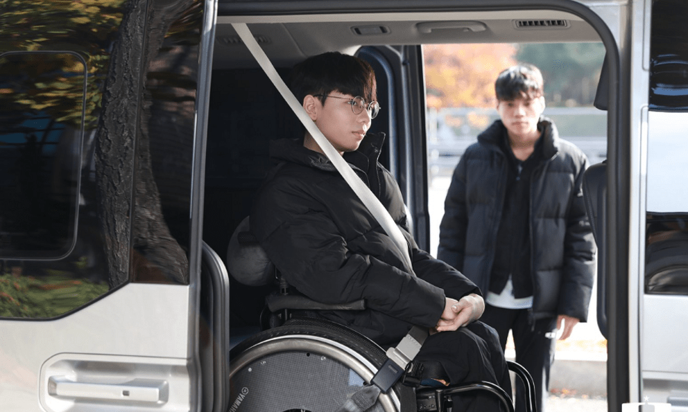 Có một tuyển thủ LCK đang thu hút mọi sự chú ý, lý do đằng sau vô cùng nhân văn