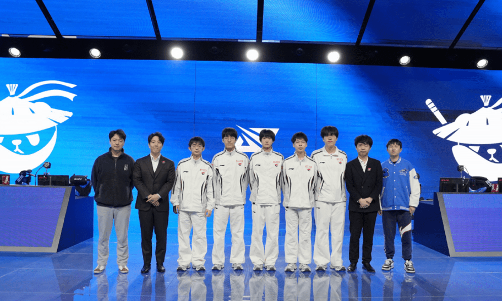 HLV danh tiếng từ LCK có nguy cơ mất việc chỉ sau đúng giải đầu mùa