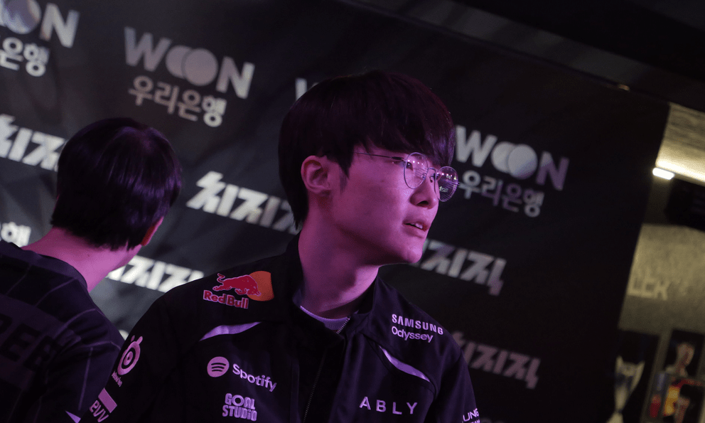 Khác biệt quan trọng bậc nhất giữa T1 và HLE chính là Faker