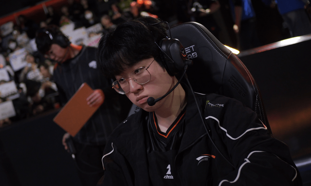 Zeus hé lộ đối thủ muốn đánh bại nhất hiện tại, không phải T1